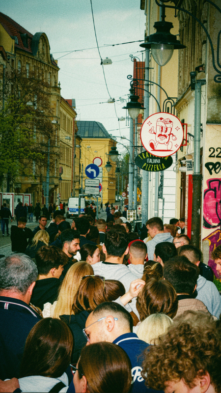 Kolejka do Oyche Döner
